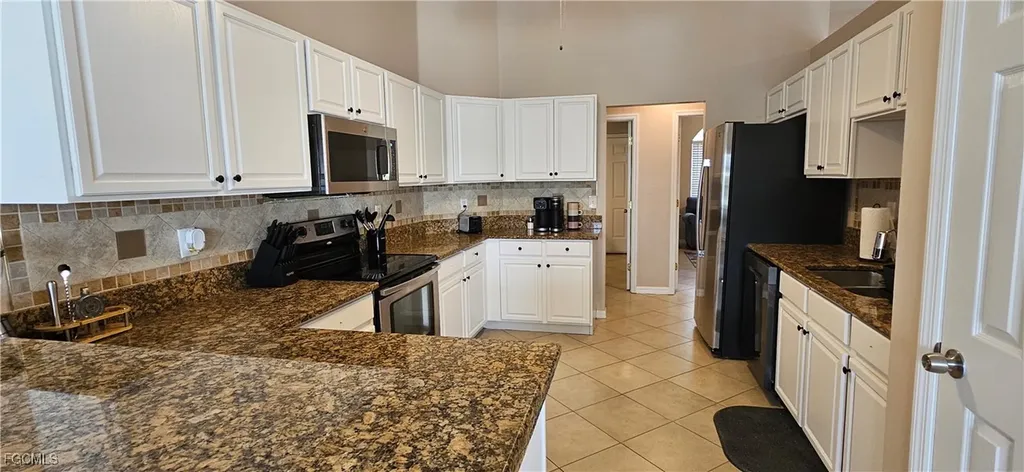 1923 SW 26th Street Cape Coral FL 33914