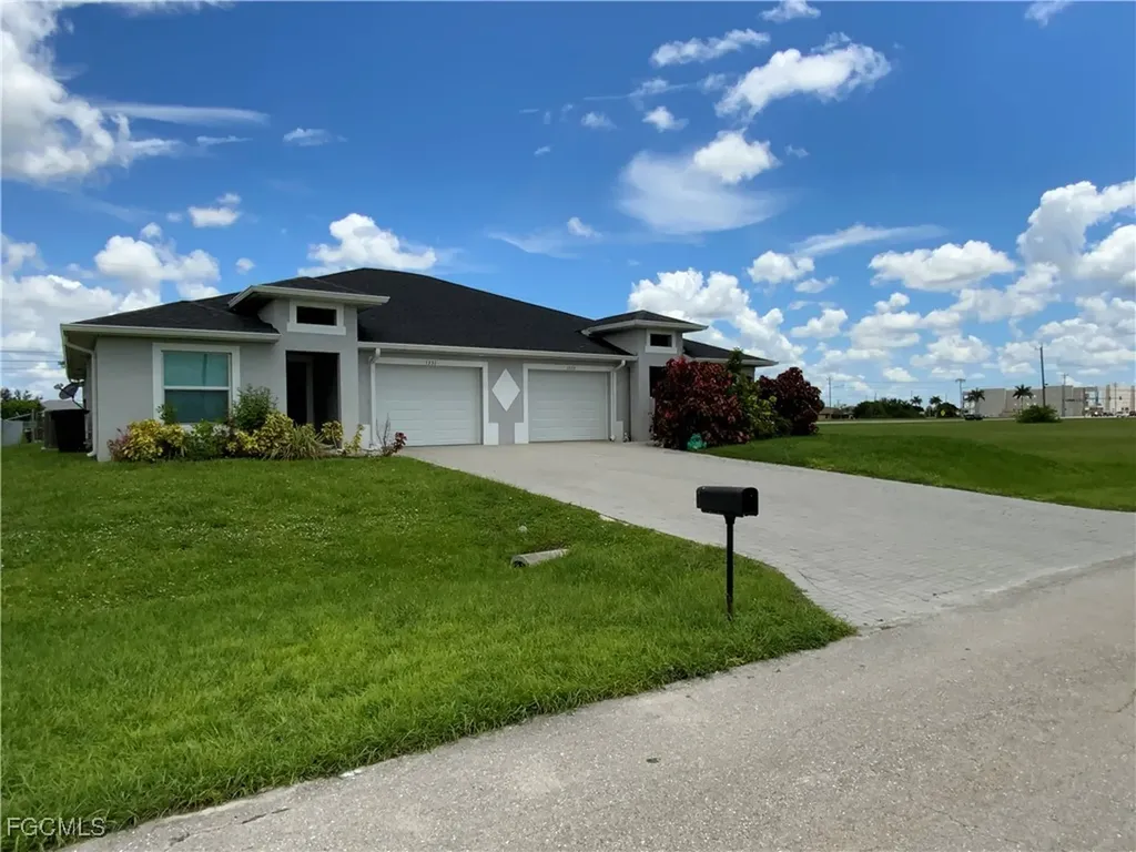 1331/1333 NE 15th Lane Cape Coral FL 33909