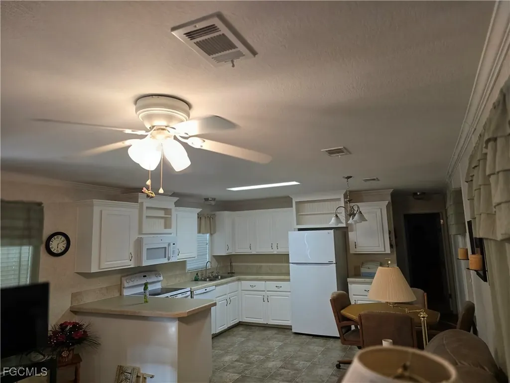 231 Palm Avenue NW Moore Haven FL 33471