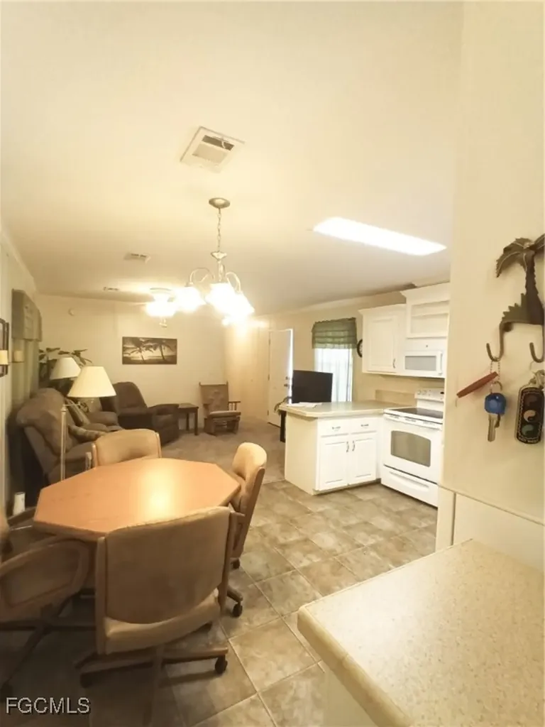 231 Palm Avenue NW Moore Haven FL 33471