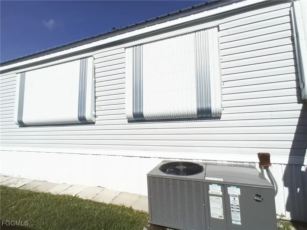 231 Palm Avenue NW Moore Haven FL 33471