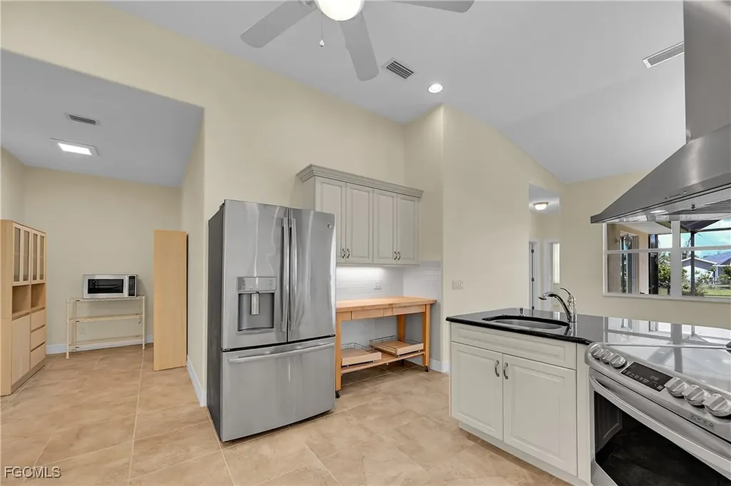 233 Fairway Road Rotonda West FL 33947