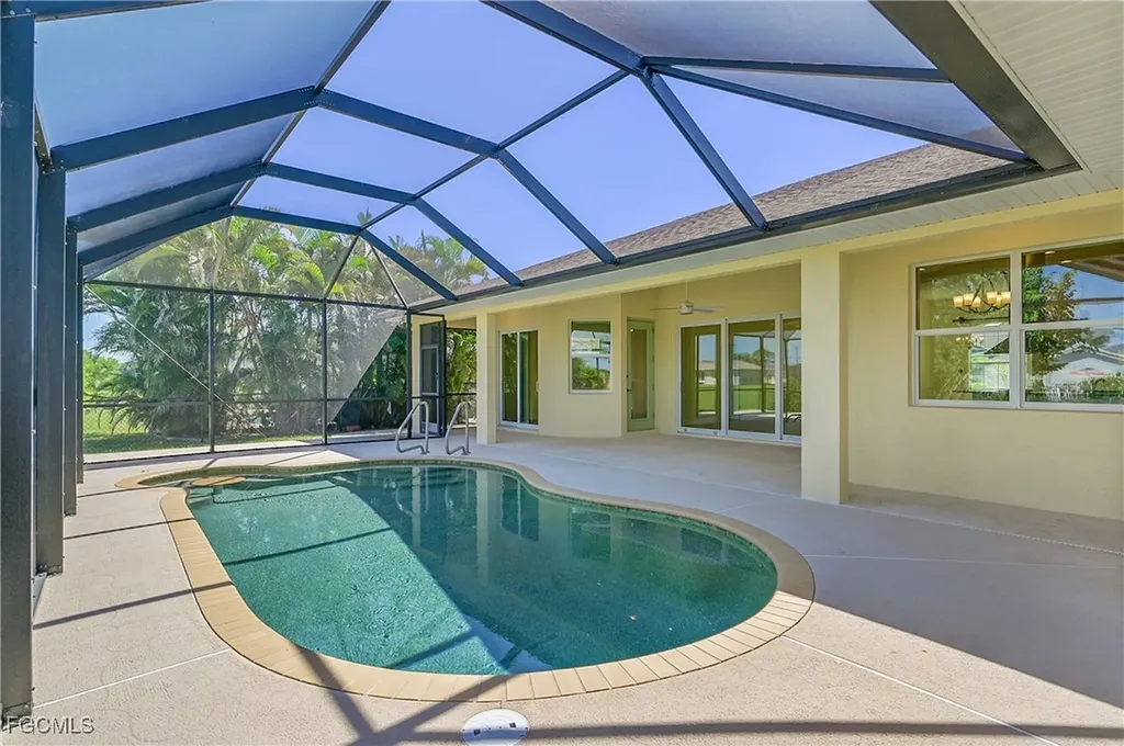 233 Fairway Road Rotonda West FL 33947