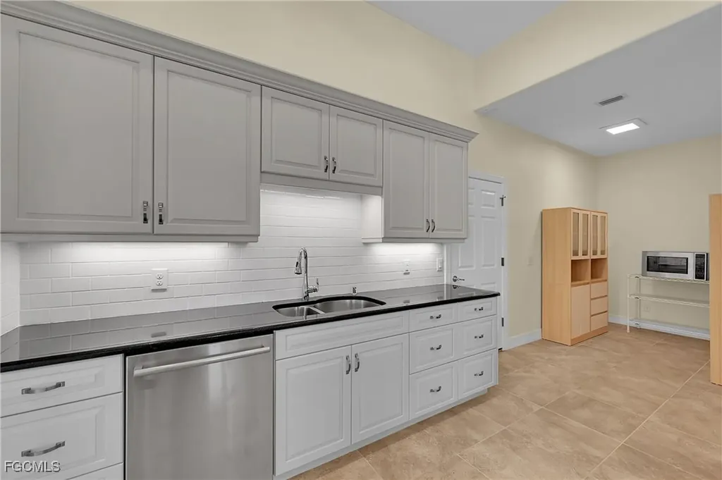 233 Fairway Road Rotonda West FL 33947