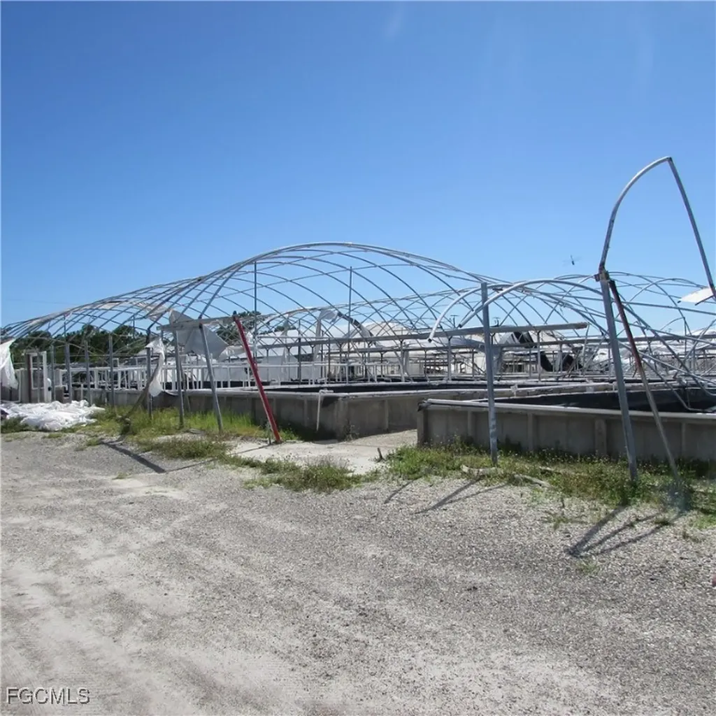 9703 Stringfellow Road St. James City FL 33956