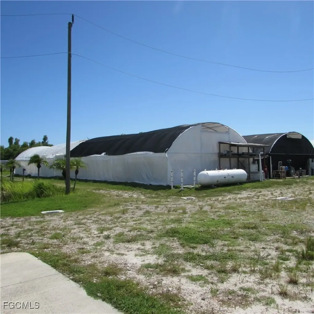 9703 Stringfellow Road St. James City FL 33956