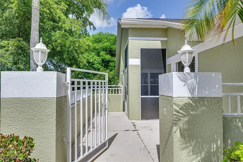 9225 Coral Isle Way Fort Myers FL 33919