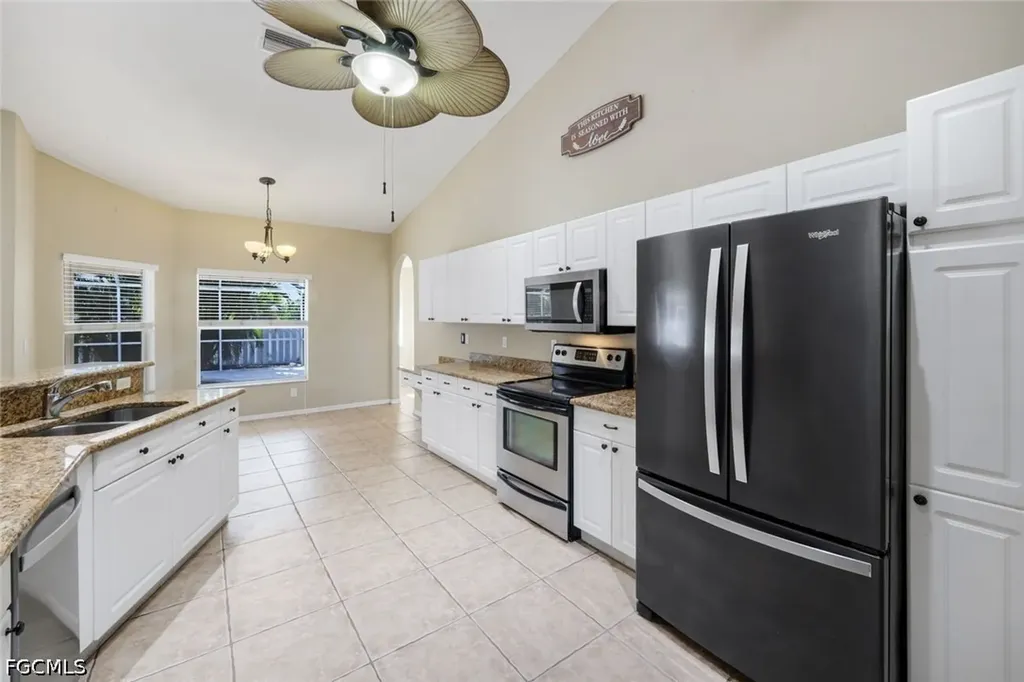 1121 NW 27th Avenue Cape Coral FL 33993