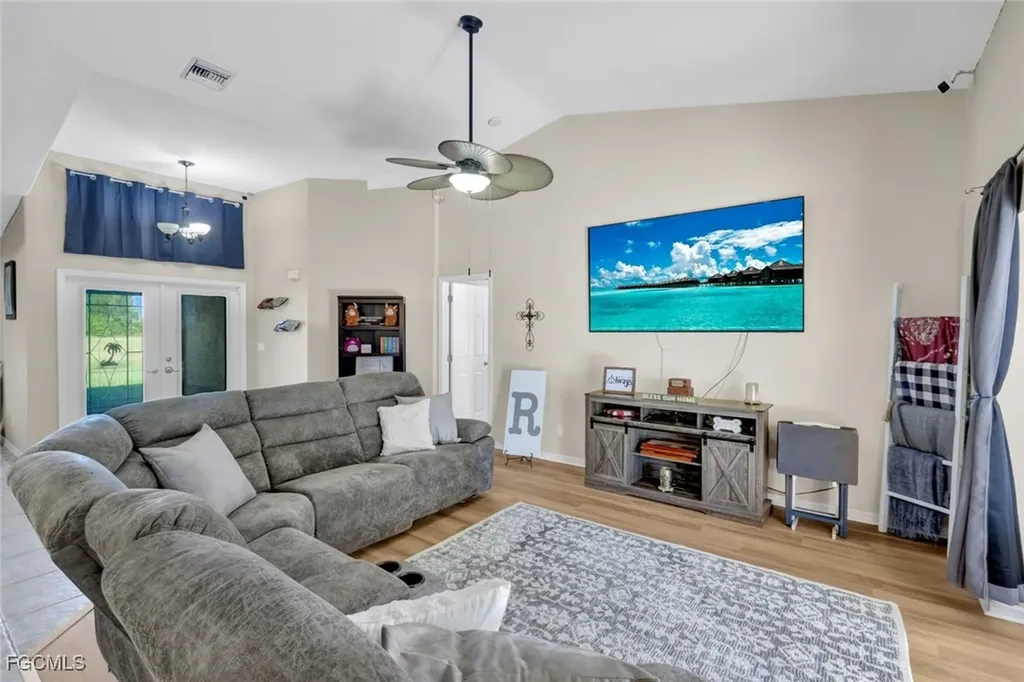 1121 NW 27th Avenue Cape Coral FL 33993