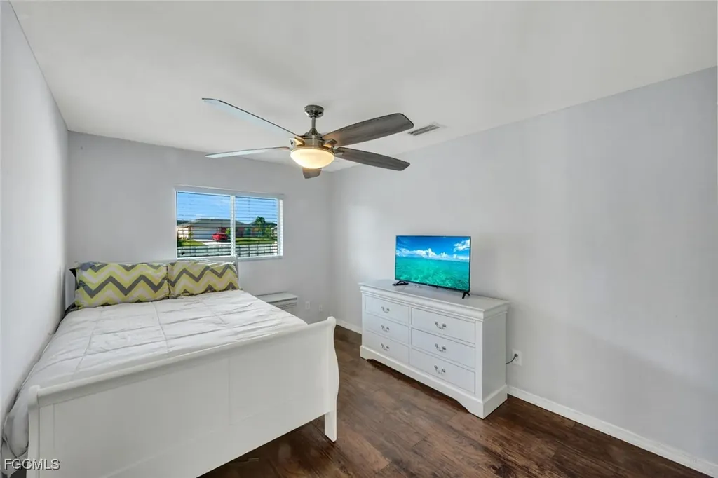 1121 NW 27th Avenue Cape Coral FL 33993