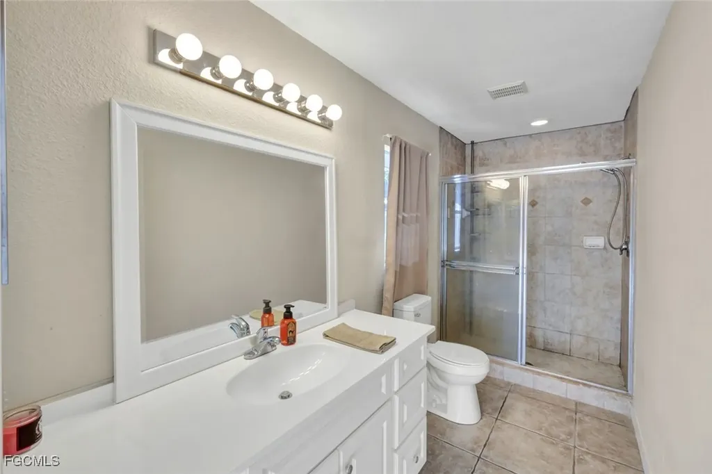 1121 NW 27th Avenue Cape Coral FL 33993