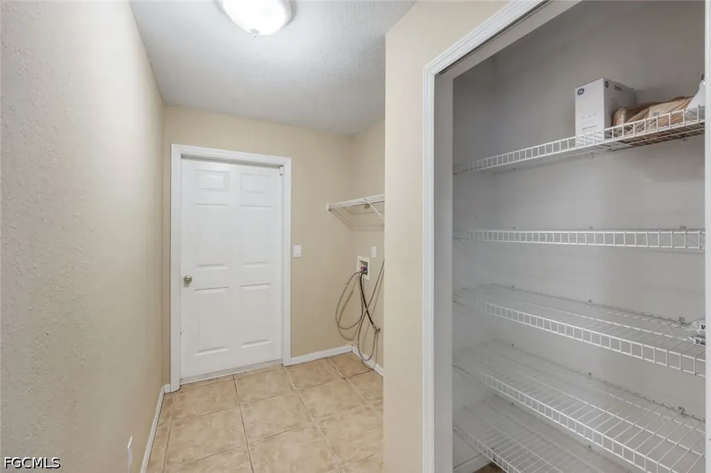 1121 NW 27th Avenue Cape Coral FL 33993