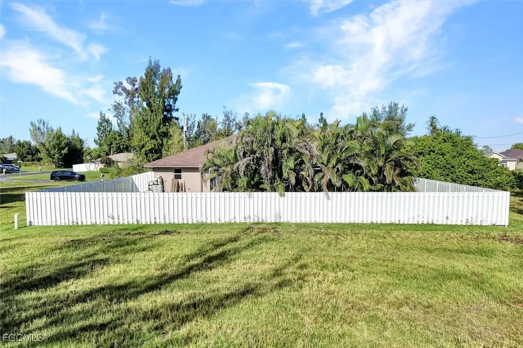 1121 NW 27th Avenue Cape Coral FL 33993