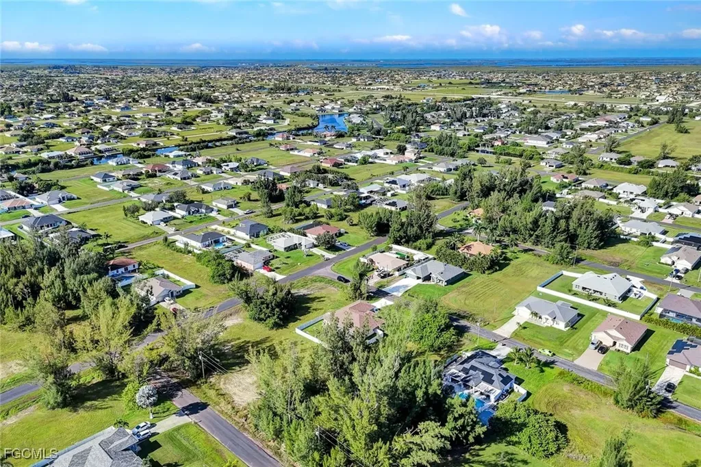 1121 NW 27th Avenue Cape Coral FL 33993