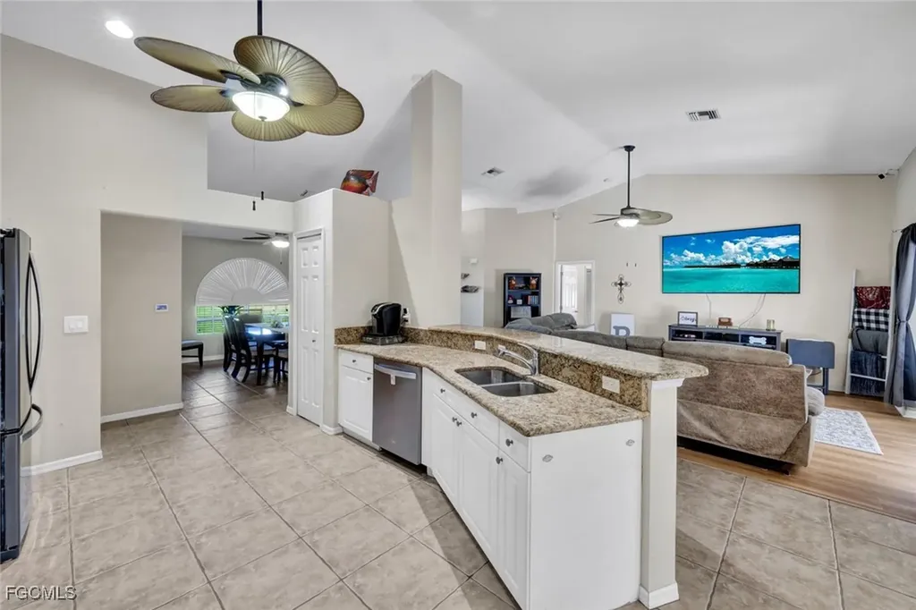 1121 NW 27th Avenue Cape Coral FL 33993