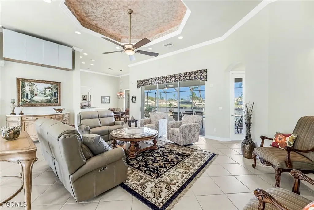 1911 SE 35th Street Cape Coral FL 33904