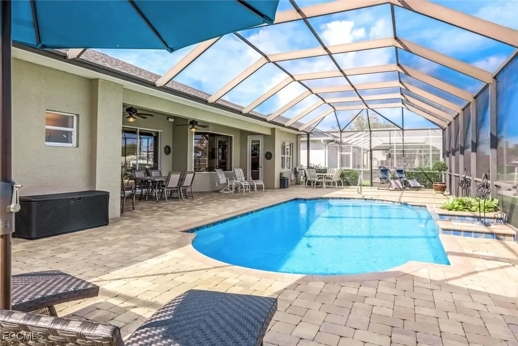 1911 SE 35th Street Cape Coral FL 33904