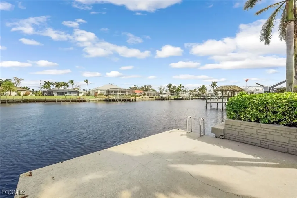 1911 SE 35th Street Cape Coral FL 33904