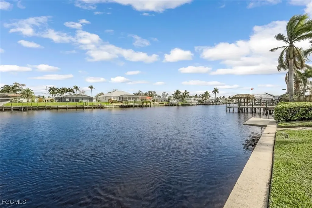 1911 SE 35th Street Cape Coral FL 33904