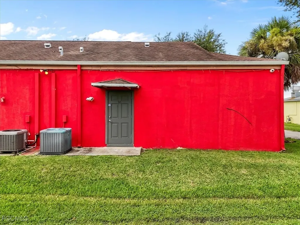 904 Lee Boulevard Lehigh Acres FL 33936