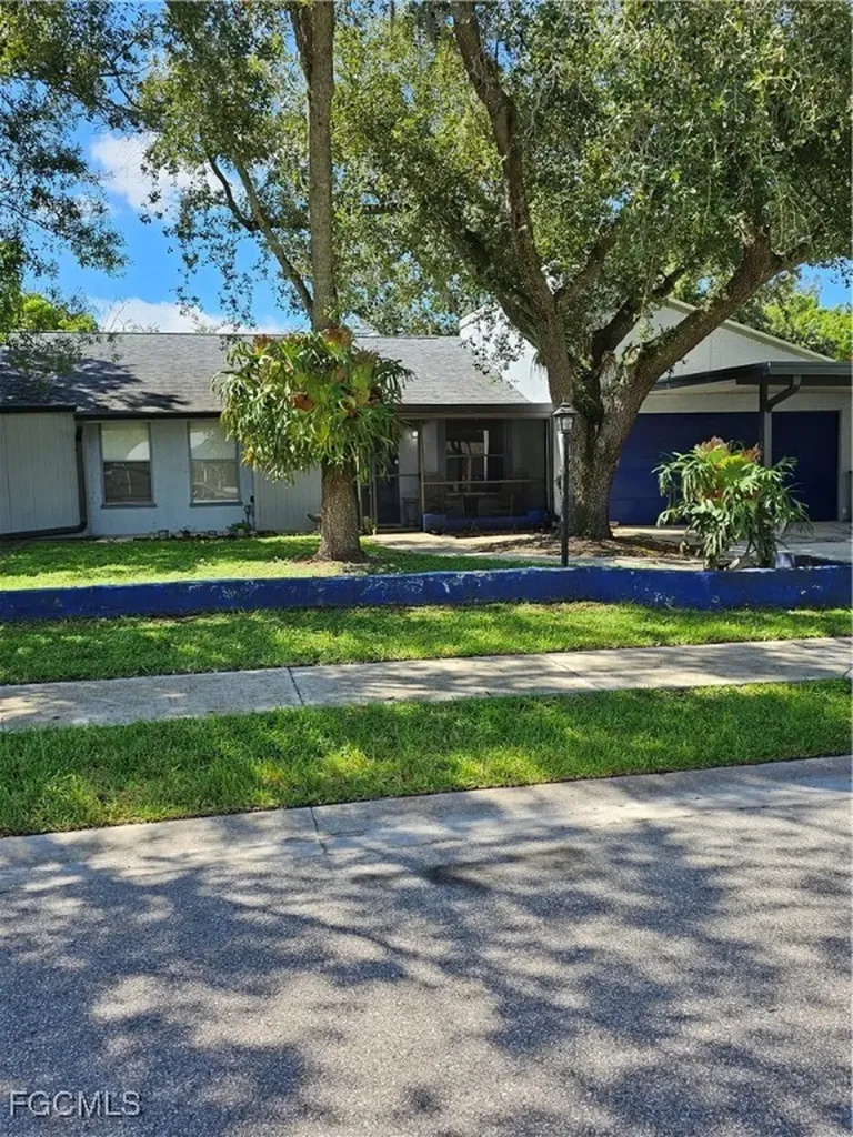 15483 Spring Line Lane Fort Myers FL 33905