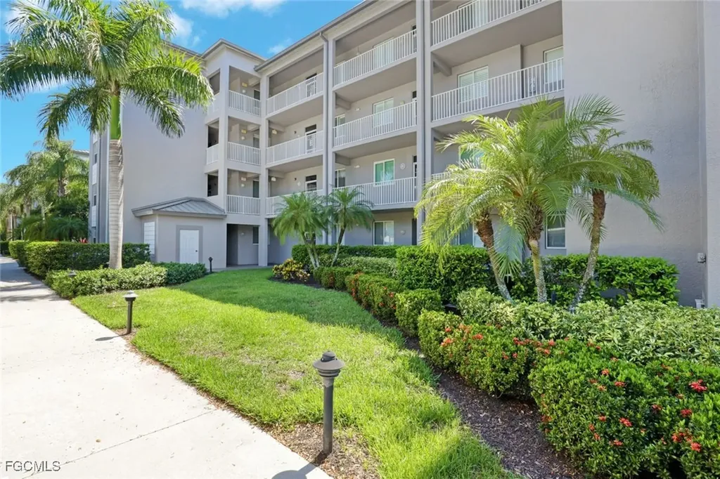 16625 Lake Circle Drive Fort Myers FL 33908