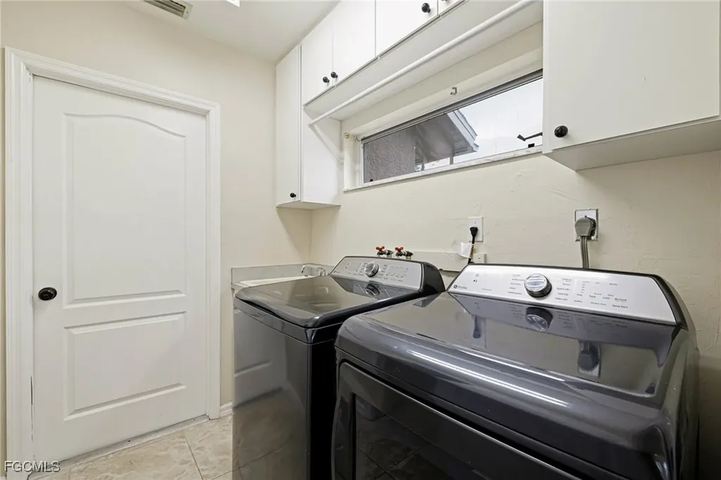 3428 SW 7th Terrace Cape Coral FL 33991