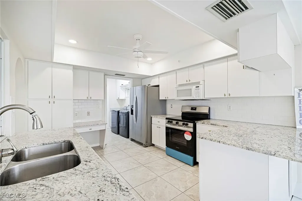 3428 SW 7th Terrace Cape Coral FL 33991