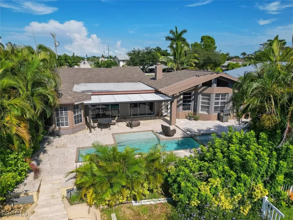 4425 Orchid Boulevard Cape Coral FL 33904