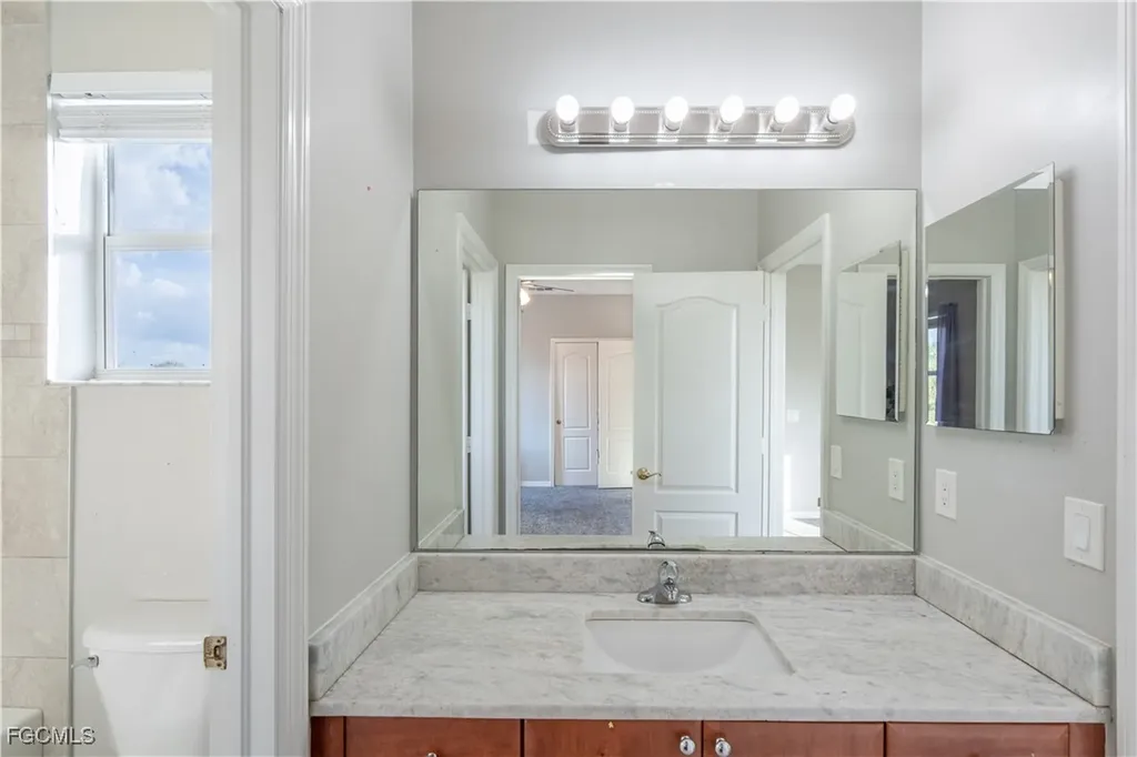 3003 Lake Manatee Court Cape Coral FL 33909