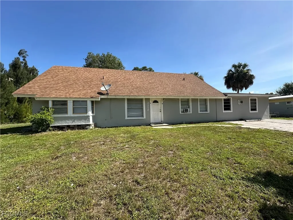 2210 Cantor Lane North Fort Myers FL 33917