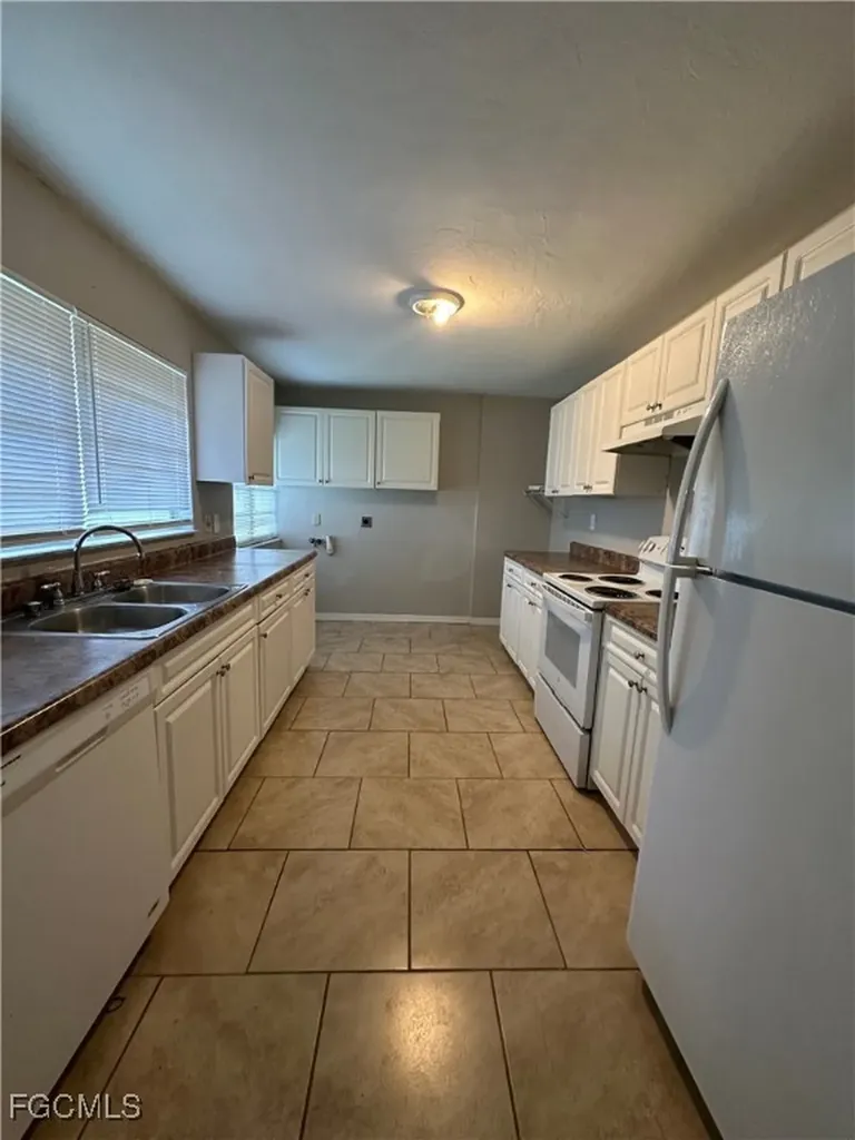 2210 Cantor Lane North Fort Myers FL 33917