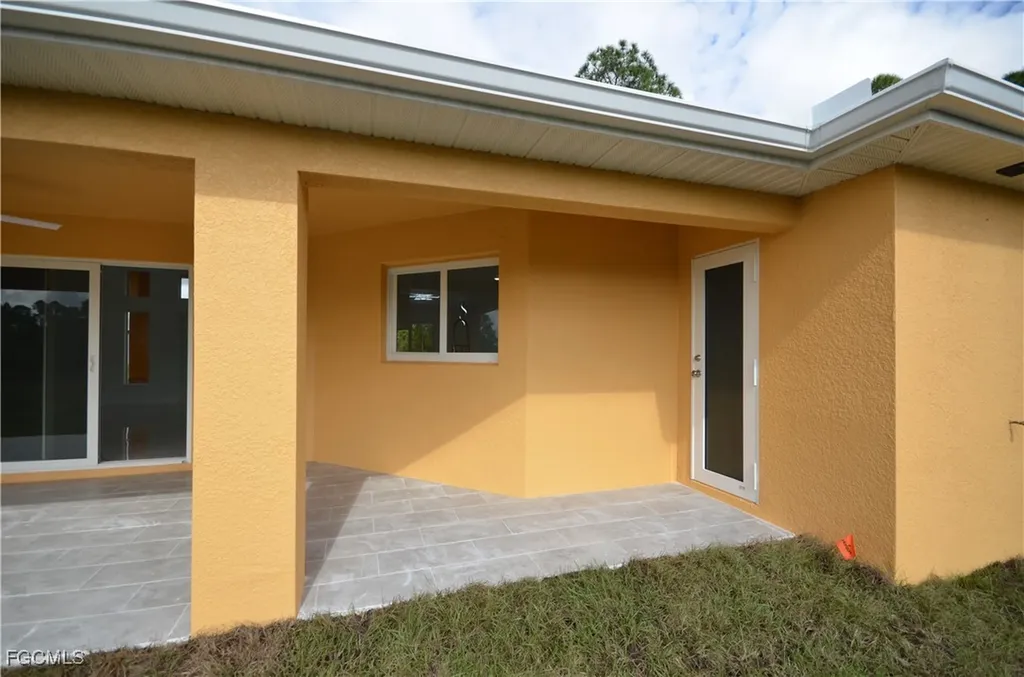 1132 Edelweiss Street E Lehigh Acres FL 33974