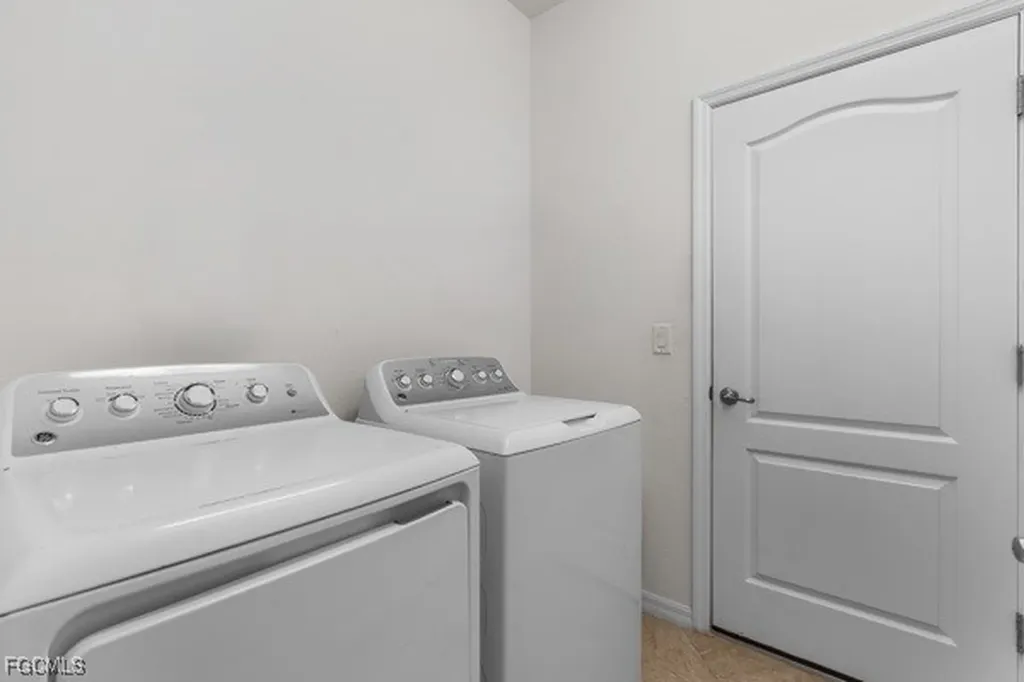 14378 Vindel Circle E Fort Myers FL 33905