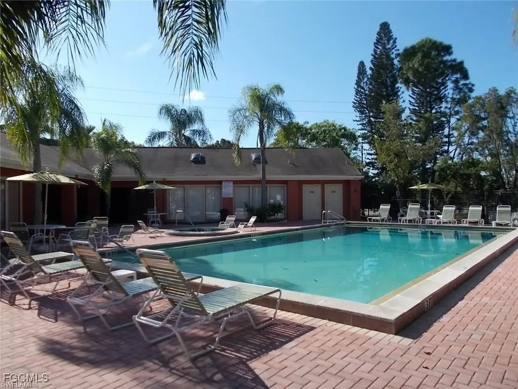 2937 Winkler Avenue Fort Myers FL 33916