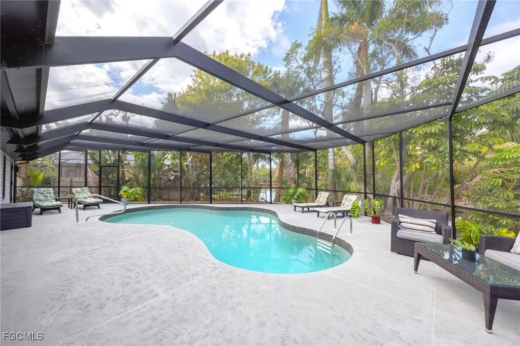 185 Palm River Boulevard Naples FL 34110