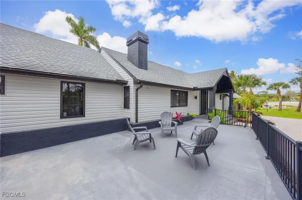 185 Palm River Boulevard Naples FL 34110