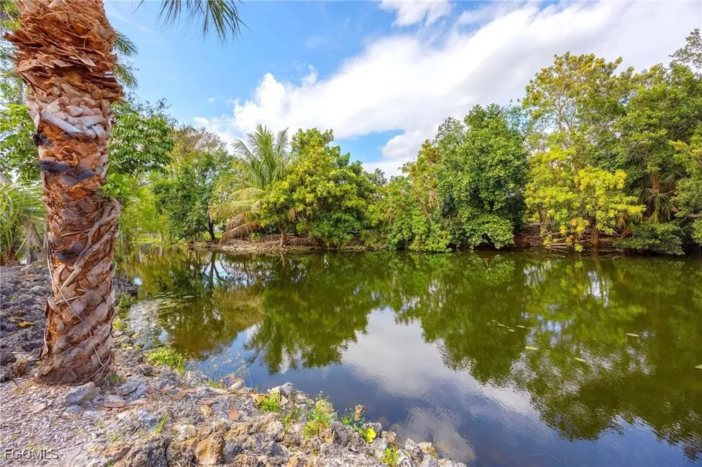 185 Palm River Boulevard Naples FL 34110