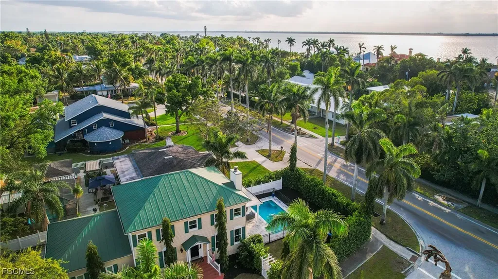 1410 El Prado Avenue Fort Myers FL 33901