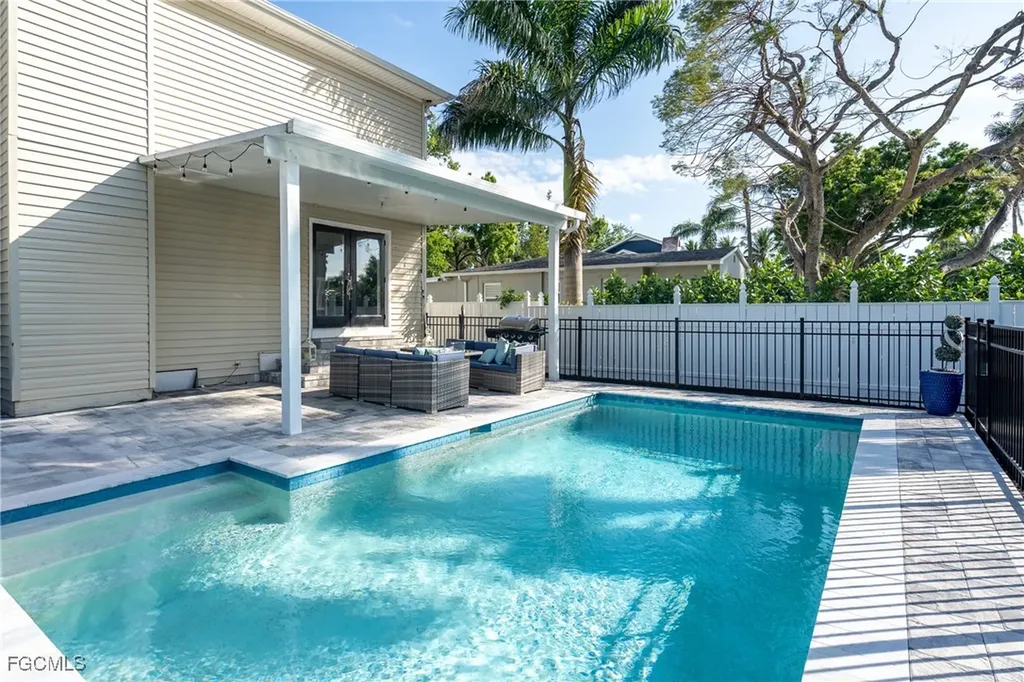 1410 El Prado Avenue Fort Myers FL 33901