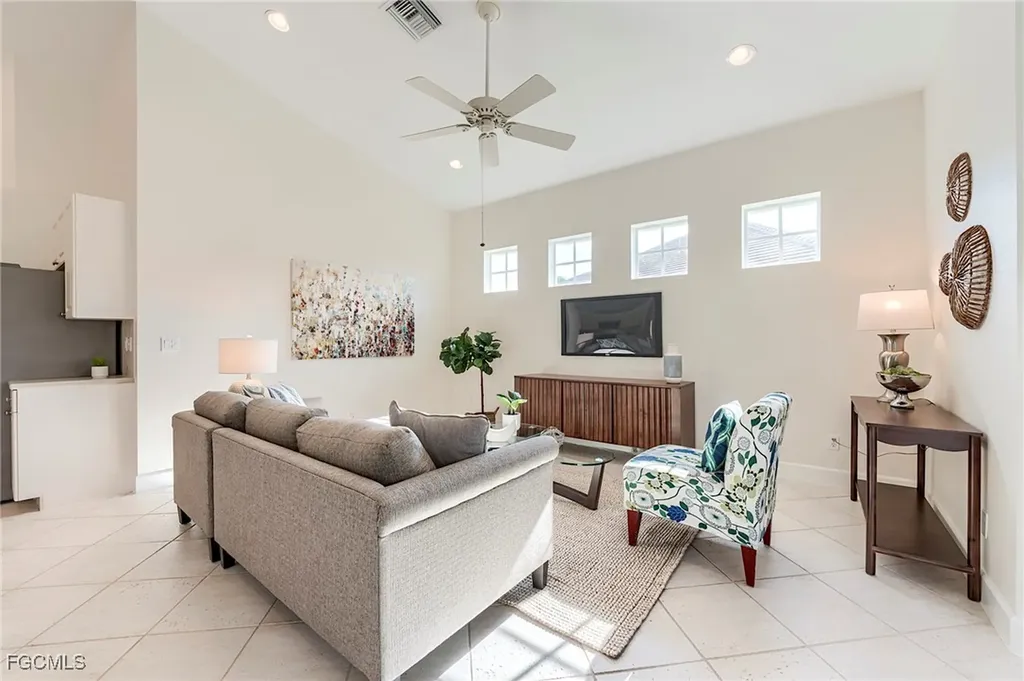 8865 New Castle Drive Fort Myers FL 33908