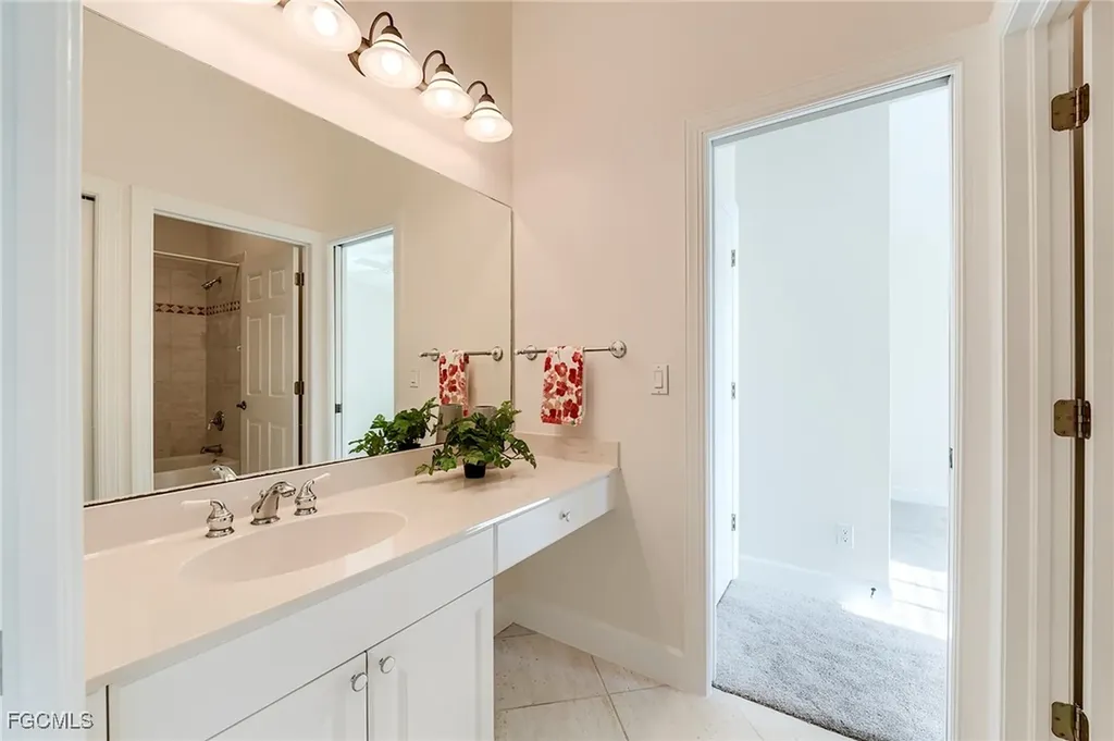 8865 New Castle Drive Fort Myers FL 33908