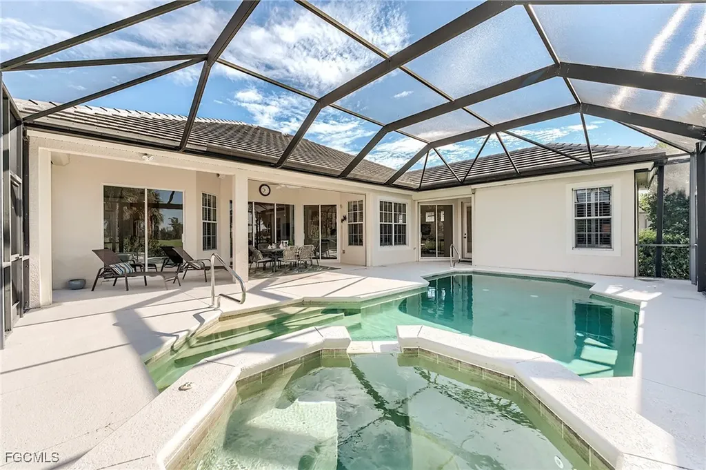 8865 New Castle Drive Fort Myers FL 33908