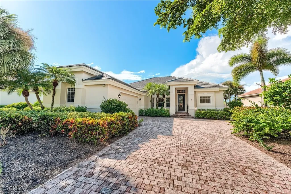 8865 New Castle Drive Fort Myers FL 33908