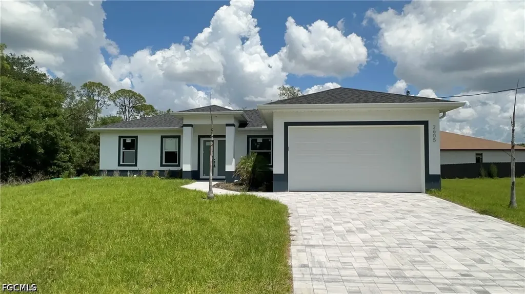 2605 E 18th Street Lehigh Acres FL 33972