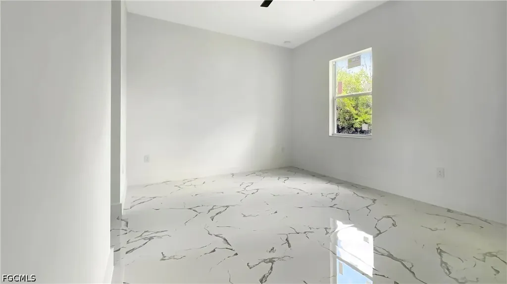 2605 E 18th Street Lehigh Acres FL 33972