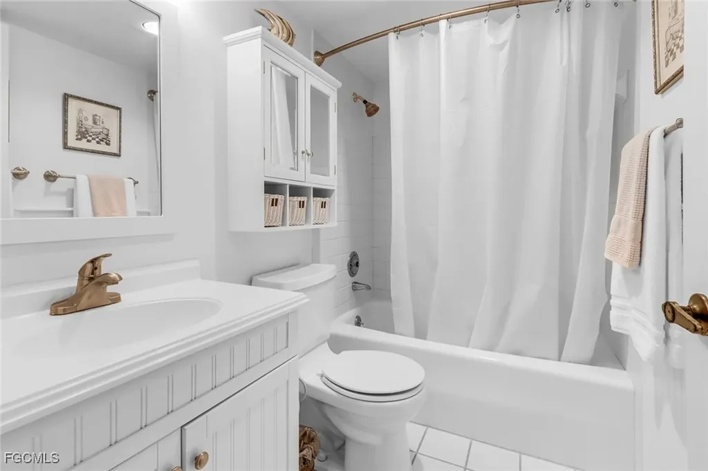 4396 Bowsprit Court Fort Myers FL 33919
