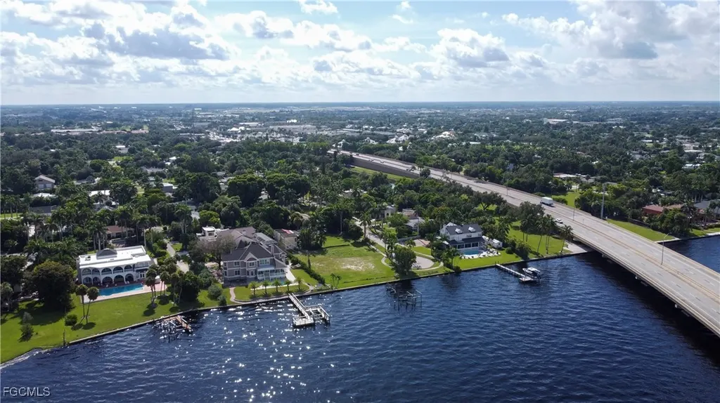 1301 Rio Vista Avenue Fort Myers FL 33901