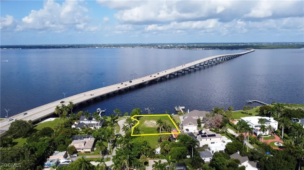 1301 Rio Vista Avenue Fort Myers FL 33901