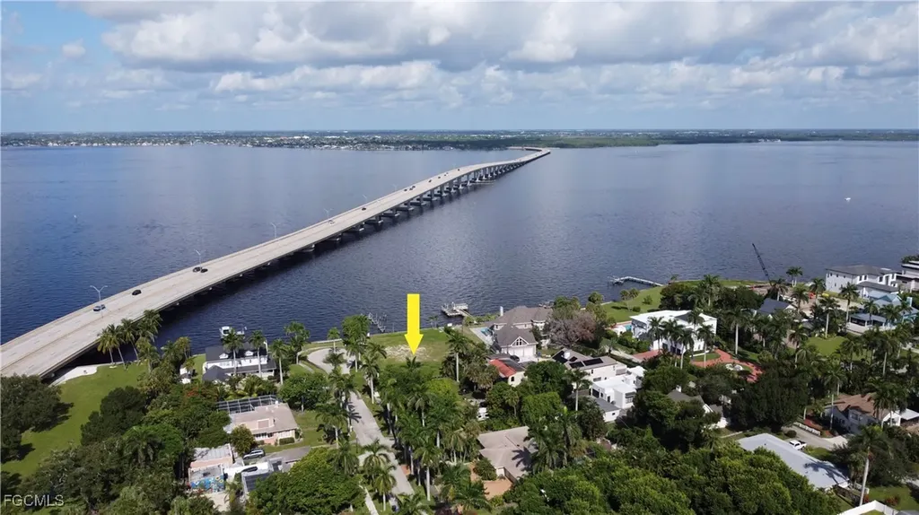 1301 Rio Vista Avenue Fort Myers FL 33901